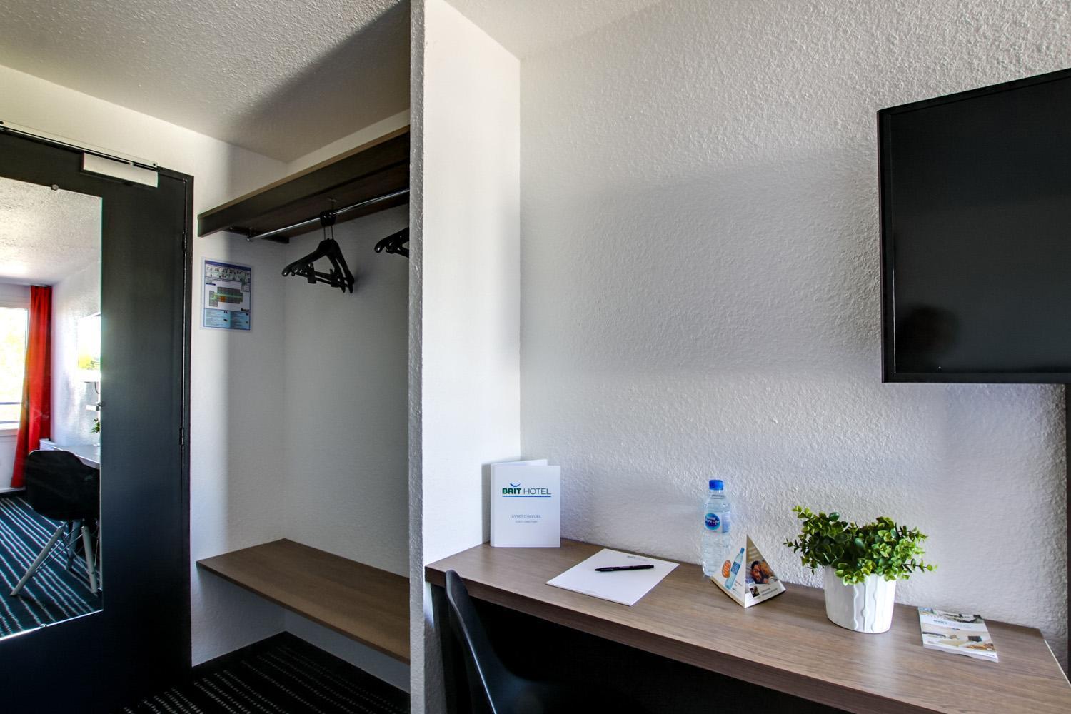 Brit Hotel Reims La Neuvillette Eksteriør billede